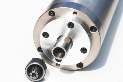 如何保證數控精雕機電主軸的使用壽命