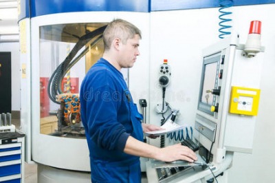 影響數控雕銑機加工精度的原因有哪些