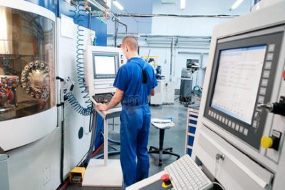 炎熱天氣使用數控雕銑機有哪些注意事項